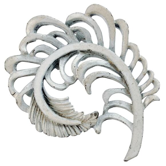 VTG Signed Gerrys Mid Century Brooch White Enamel Swirl Costume Jewelry Pin - Picture 1 of 8